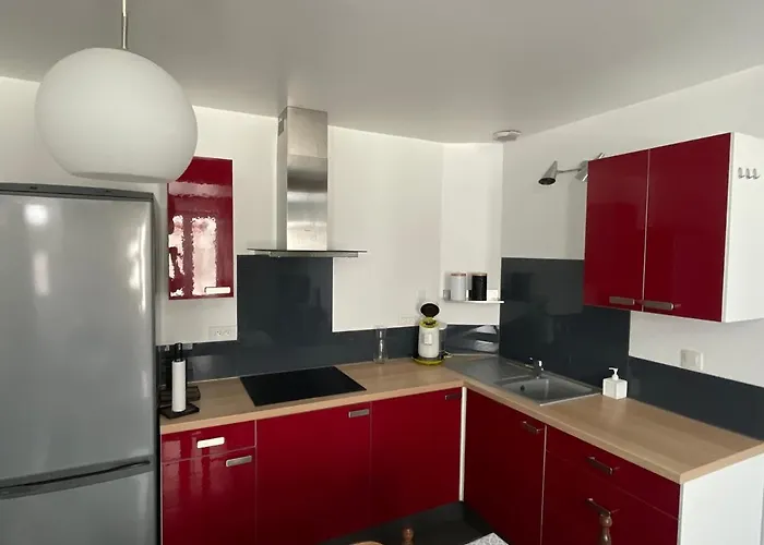 Belle Maison De Ville Renovee